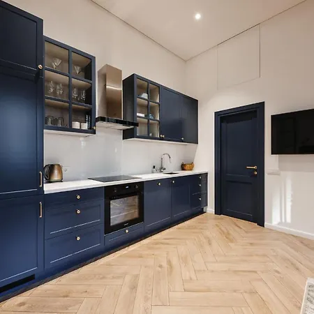 Ground Floor Apartment In Kaunas City Center * קובנה